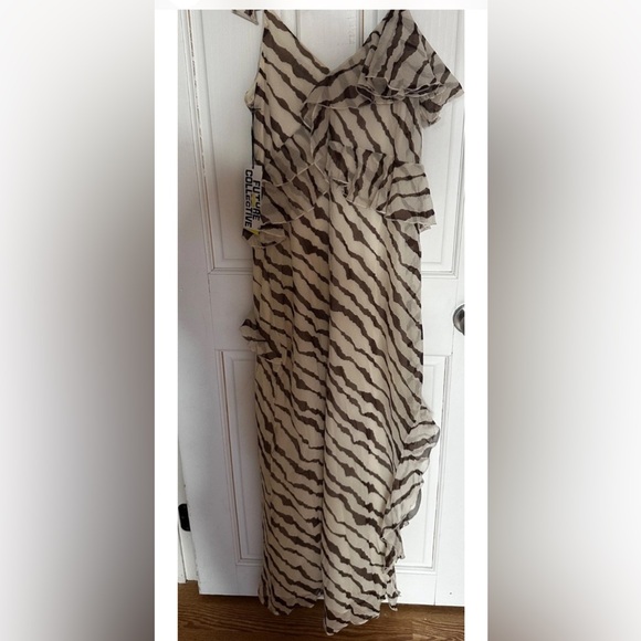 Future Collective Zebra Print One Shoulder Ruffle Maxi Dress L - Picture 4 of 10